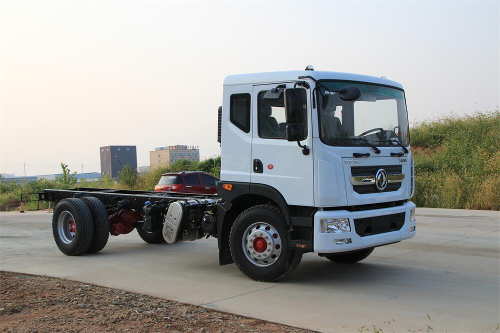 東風D9（4500，康機210）國六 內飾照片圖